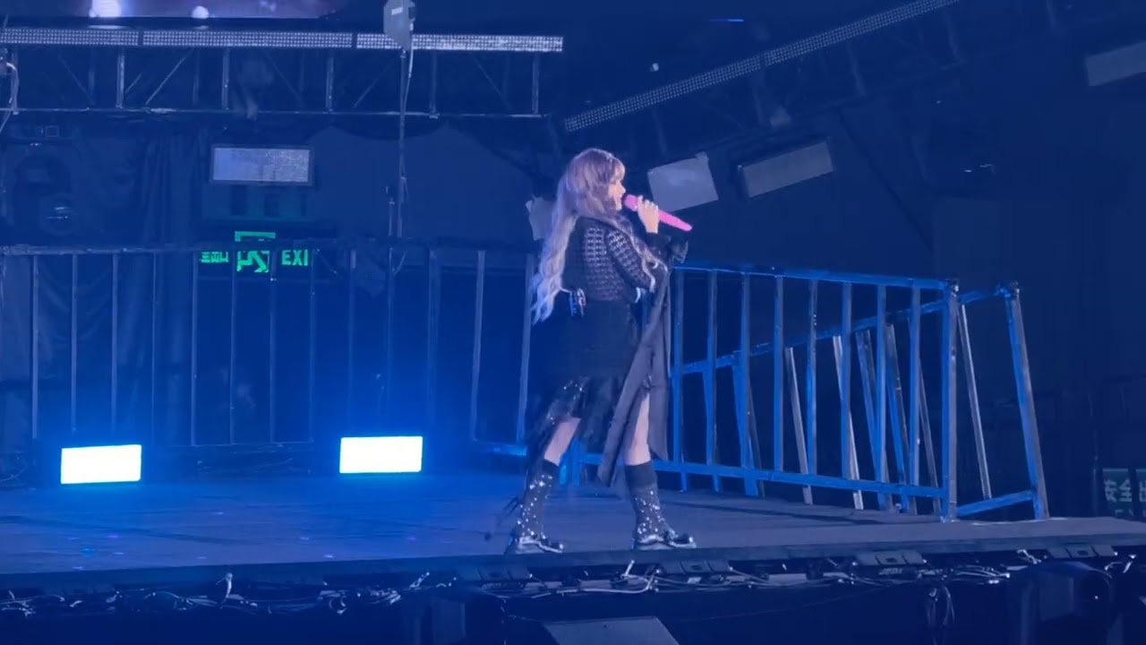 {離開你的依賴} 4K/黄霄雲宇宙无敌号巡演深圳收官站2026.01.31 #黃霄雲