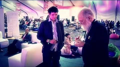 Presidente de Linux Jon "Maddog" Hall, aconseja a ex aprendiz del SENA