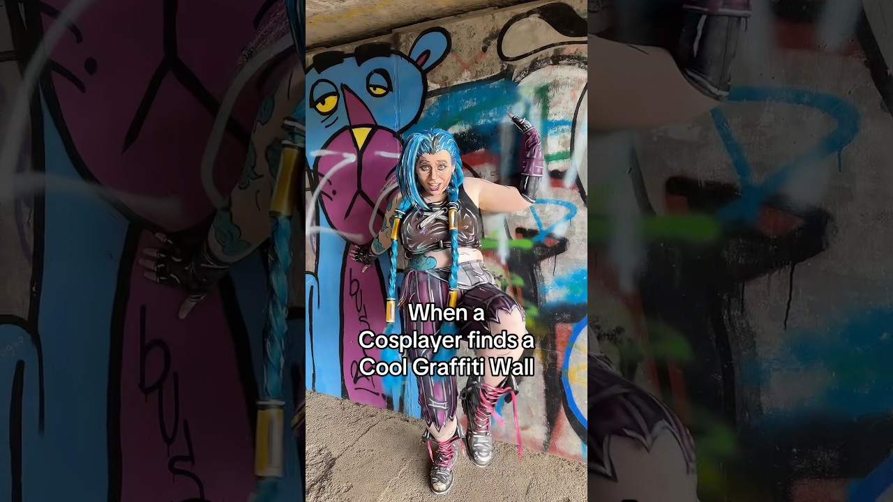 Cool pics innit 😍 #arcane #arcanecosplay #jinx #jinxcosplay #cosplaymeme #meme #memes #graffiti