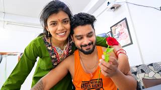 Shadi K Baad Phale Bar Vicky Ji ko Red Rose Diya 😍
