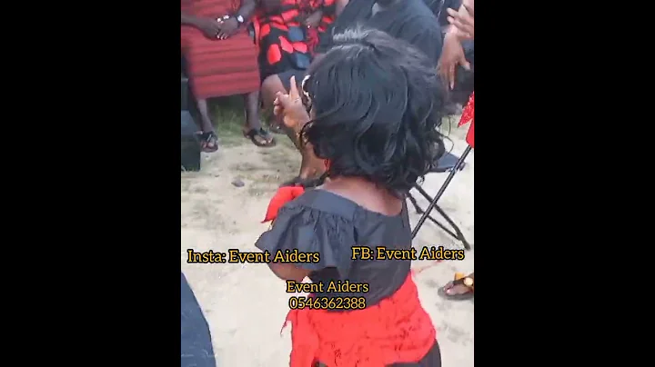 Adowa Smart showing her kete dance moves.