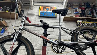 Santa cruise 2023 charity ride out Raleigh aero pro Burner custom build 80s OLD SCHOOL BMX bike show