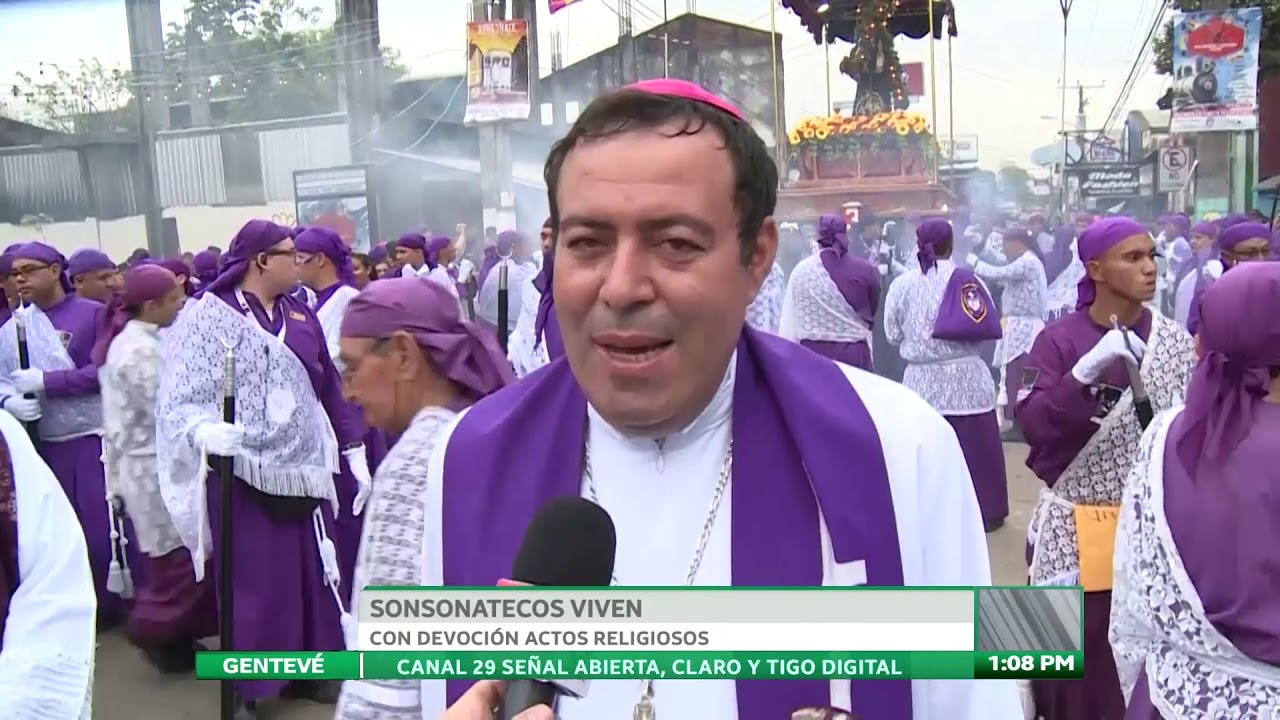 Sonsonatecos viven con devoción actos religiosos newspaper mockup