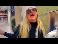 Mother of Karens Treats Cops Like Trash, Acts Tough, Turns into Maniac, Thrown Out of Airport!