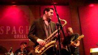 Video thumbnail of "Steve Cole performs So Into You Live at Spaghettinis"