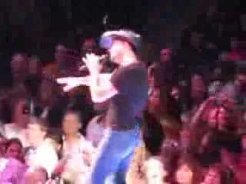 Tim McGraw - Tiny Dancer - New Orleans 4-10-10