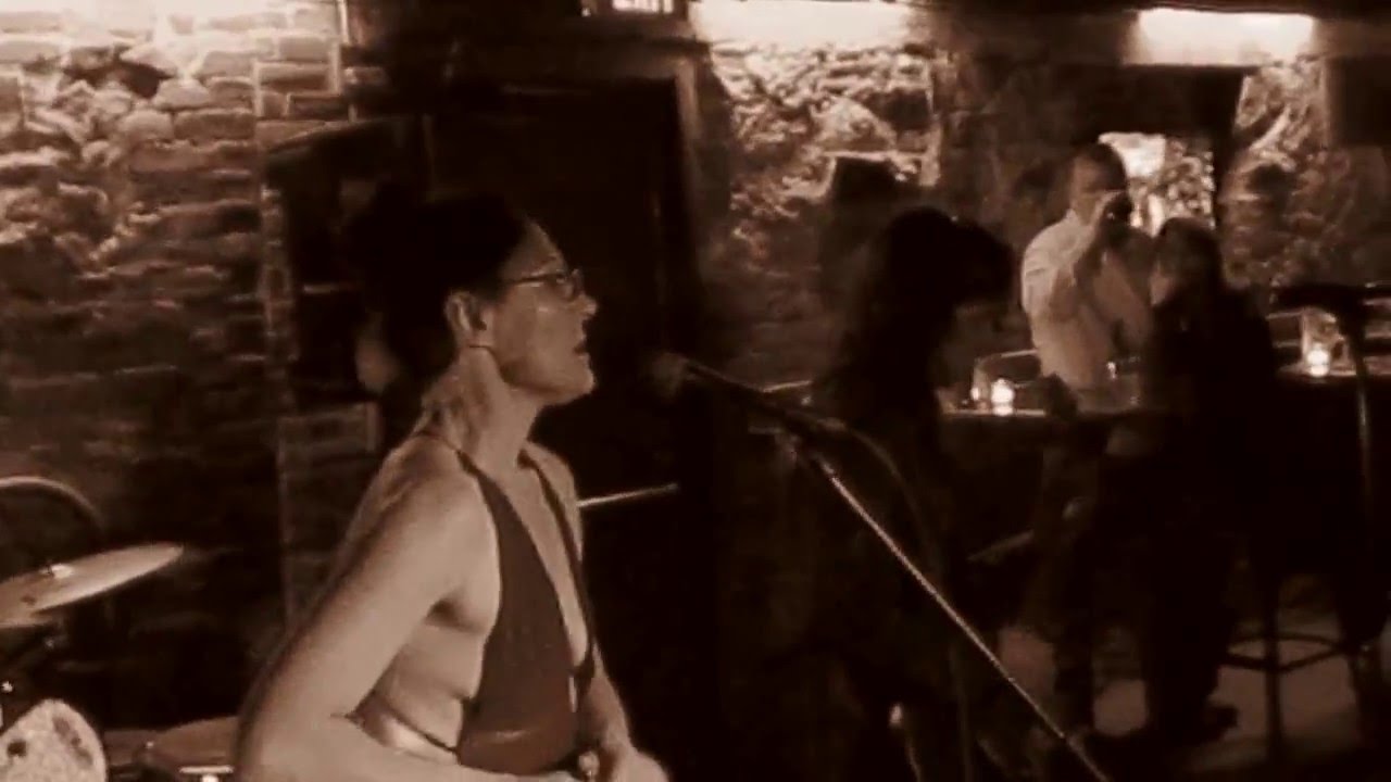 Evil Woman – Bosom Band