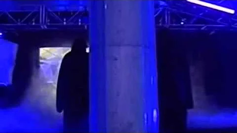 The undertaker returns at Survivor Series 2005