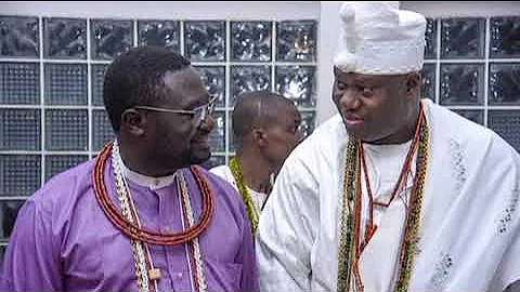 Ooni of Ife joins Queen Naomi as he preaches to people