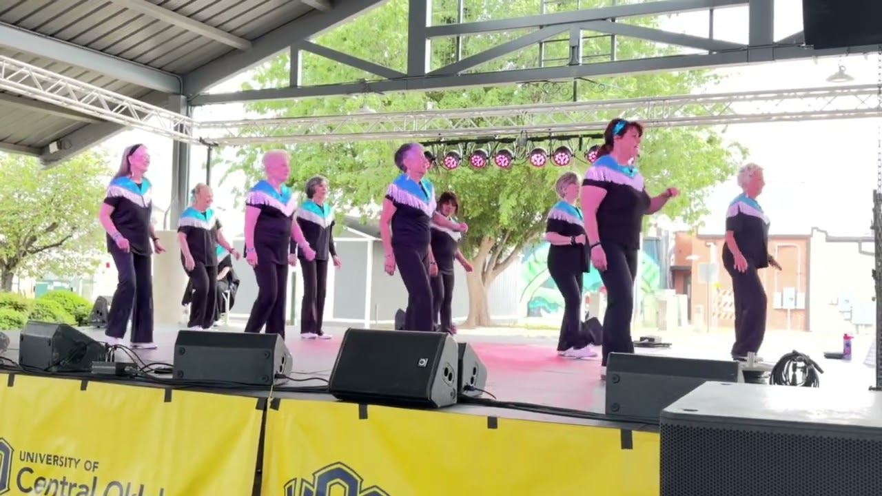 Reruns/Rockin' Robin's Rhythm Kings：未使用 Rockin' Robin (TTBB) (arr. Menefee) - Download - Barbershop