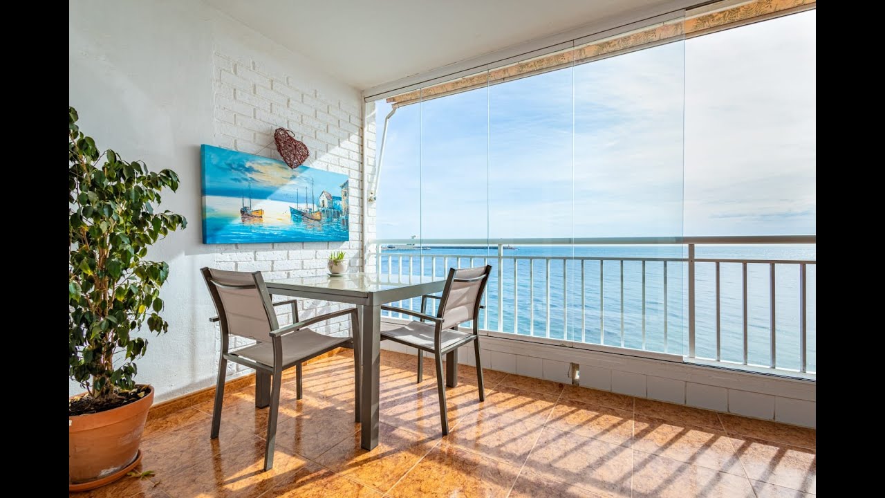 Piso 3 dormitorios en primera linea en Torrevieja. Zona Los Naufragos