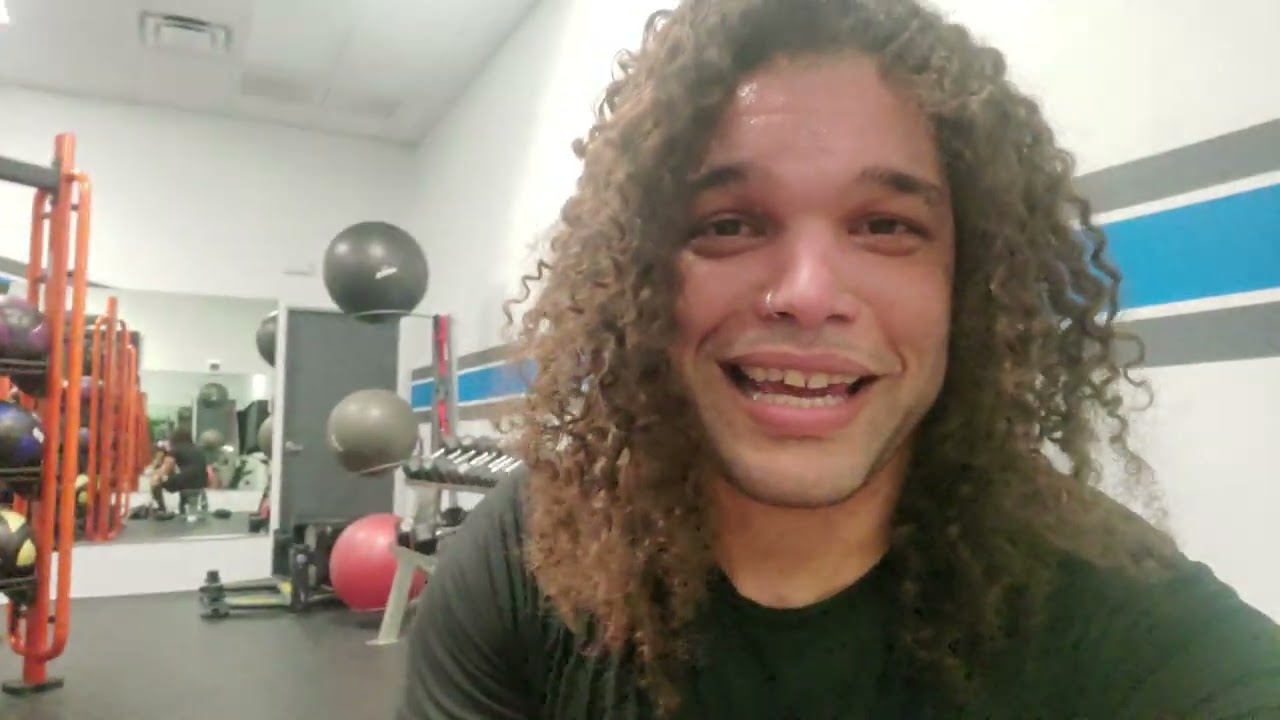 I HATE being 6'4 ft Tall 