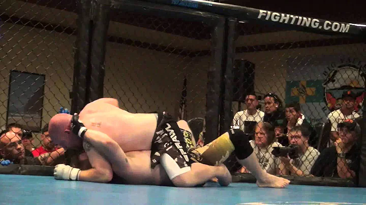 Cruiserweight Fight Kasey Sanders vs Peter Scoggin...