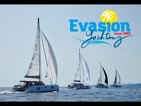 Catamarans NAUTITECH – 40 open, 46 open, 46 fly et 54 en navigation – EVASION YACHTING 83