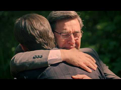 Roque says goodbye to Eduardo before starting his trip around the world - Sueños de Libertad