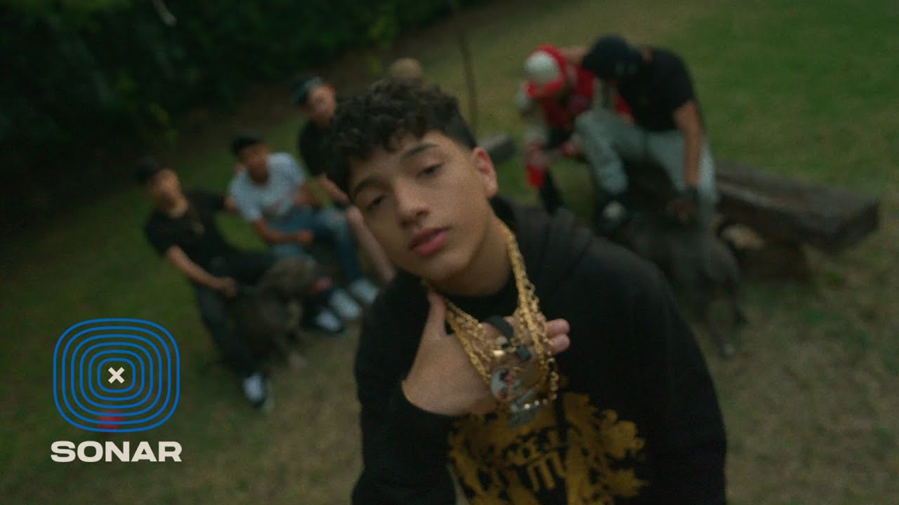 GIO VALENTINNO - AMAZING (Video Oficial)