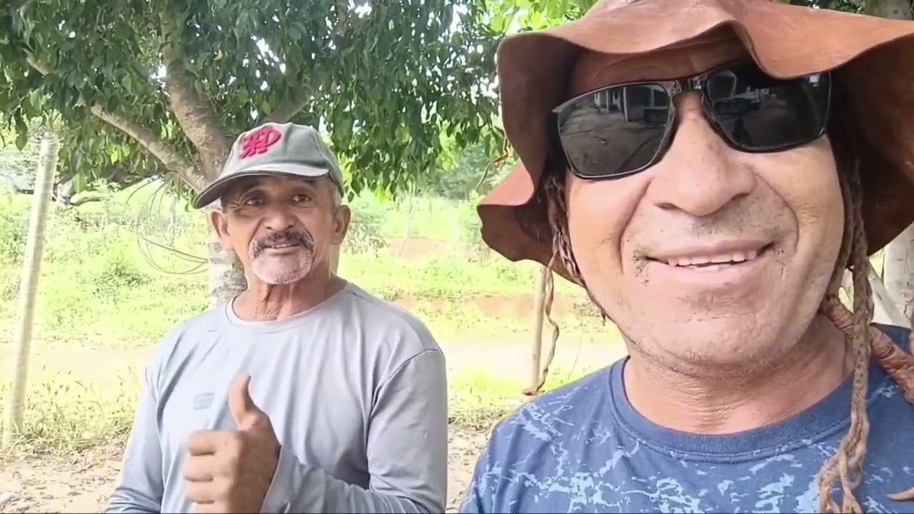Visitei seu Manoel da Rico luta no município da cidade de anagé Bahia o caipira do sertão mo a regiã