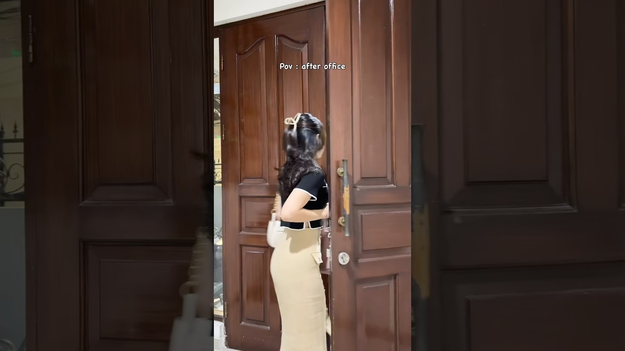 My healthy dinner making omelette with avocado and carrots 