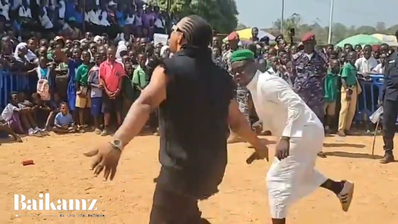 Shaddy Baby и King Melody произвели фурор среди школьников в Кайлахуне.