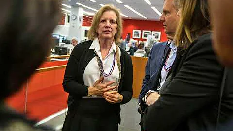 Janet Elder a Top Editor at The Times Dies at 61