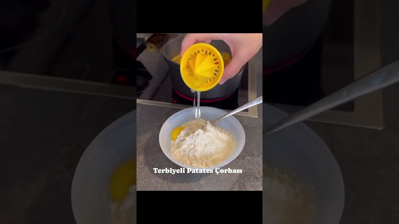 Terbiyeli Patates Çorbası yapıyoruz #pratiktarifler #yemektarifleri #shorts Terbiyeli Patates Çorbası yapıyoruz #pratiktarifler #yemektarifleri #shorts