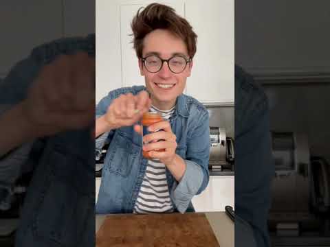 Wideo: Makaron Klasyczny Z Sosem Pomidorowo-bazyliowym
