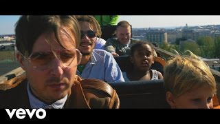 Video thumbnail of "Teflon Brothers - Isänpäivälaulu ft. Juno"