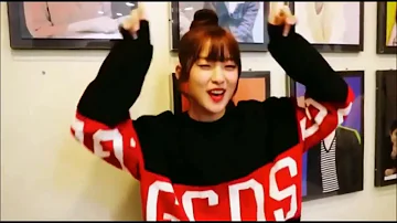 Arin Oh My Girl "oppaya" Aegyo moment