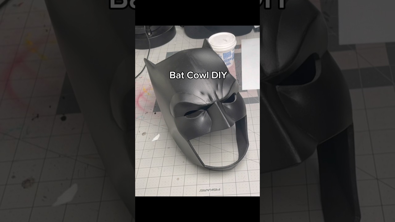BvS Bat Mask DIY | Template Click here #batman #cosplaydiy #cosplaytutorial #cosplay #darkhero