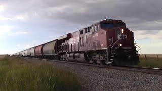 CP 8915 Leads CP 304 (Grain Empty’s) East near Dalemead AB, CP Brooks Subdivision.