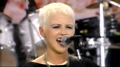 The Cranberies-Zombie (Live at Woodstock 1994)