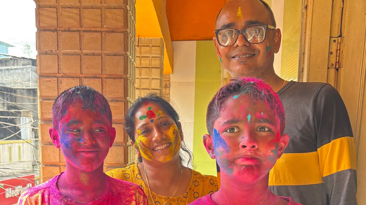  অল্পস্বল্প আবির মাখা,ভালোমন্দ রান্নাবান্না করা,ছোড়দি মুনিয়ার আসা,সবমিলিয়ে ভীষণ সুন্দর একটা দিন ❤️🧿