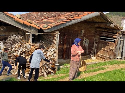 Büyük Bir Ailenin Dağ Köyünde Zorlu Yaşamı. Köy Hayatı Belgesel