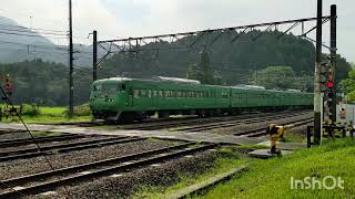 JR西日本　草津線　柘植駅近くの踏切