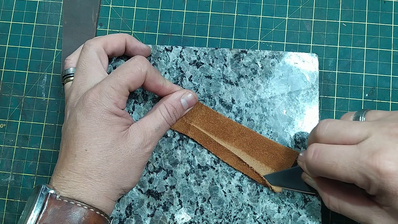 Como Chanfrar o Couro Com a Faca Kiridashi I Beto Canto