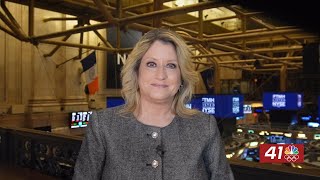 Morning Business Report: Holiday shopping hits record as rents fall and health insurance drives