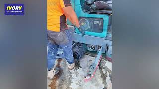 Removing Stubborn Rubber Burn & Tyre Marks on Industrial Warehouse Floors / Tennat M20