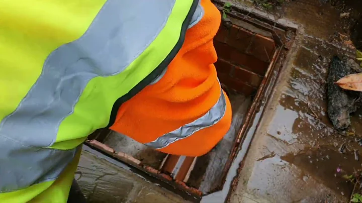 Unblocking a drain with satisfying gush ( warning porridge alert) #blockeddrains #drainadict #drains