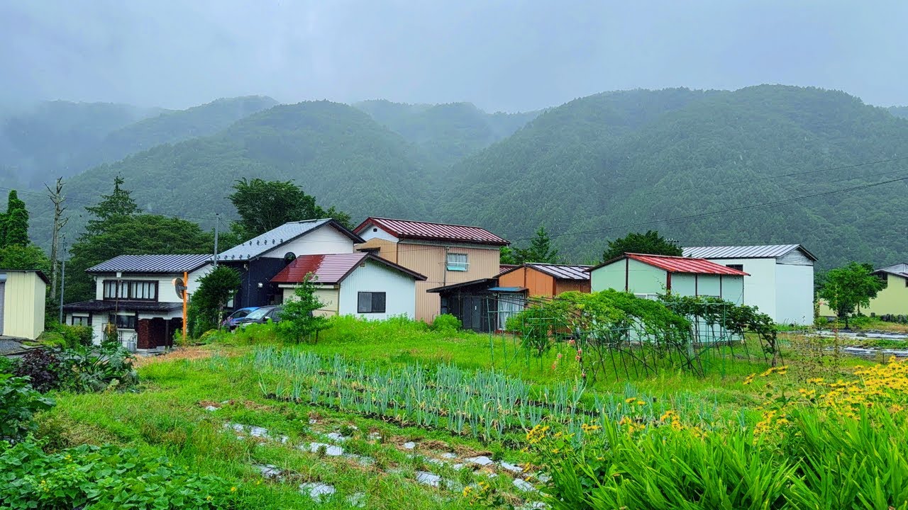 Walking in the Rain in Japan, The Most Beautiful Countryside Villages ...