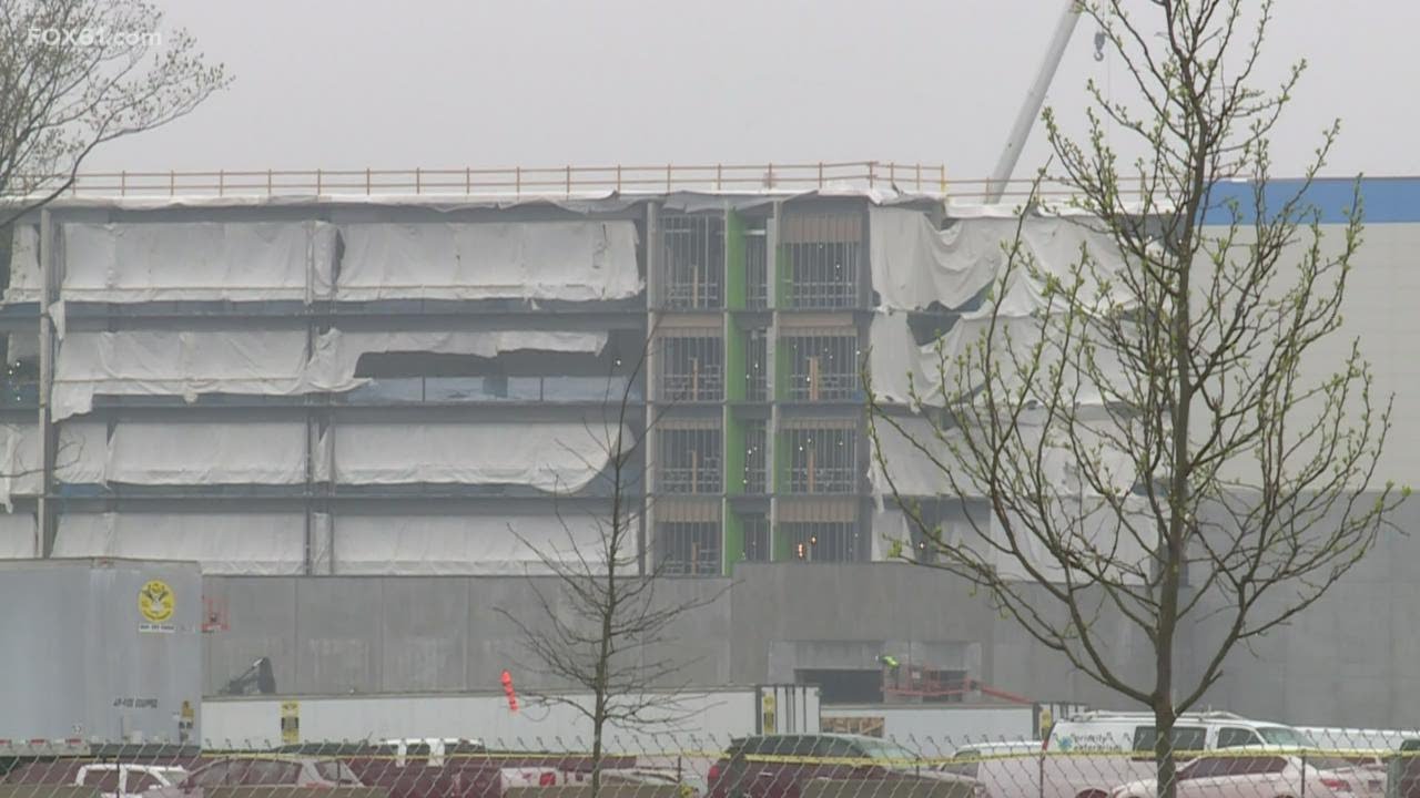 Windsor police investigating after noose found hanging at Amazon