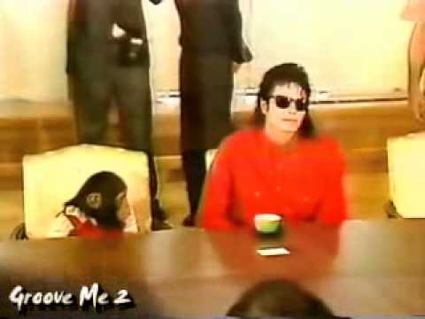 Michael Jackson and Bubbles 1987