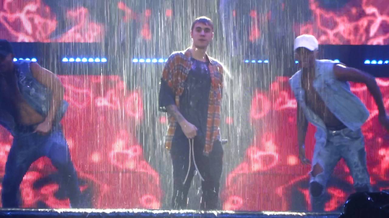 Justin Bieber  - Sorry - live Birmingham 2016