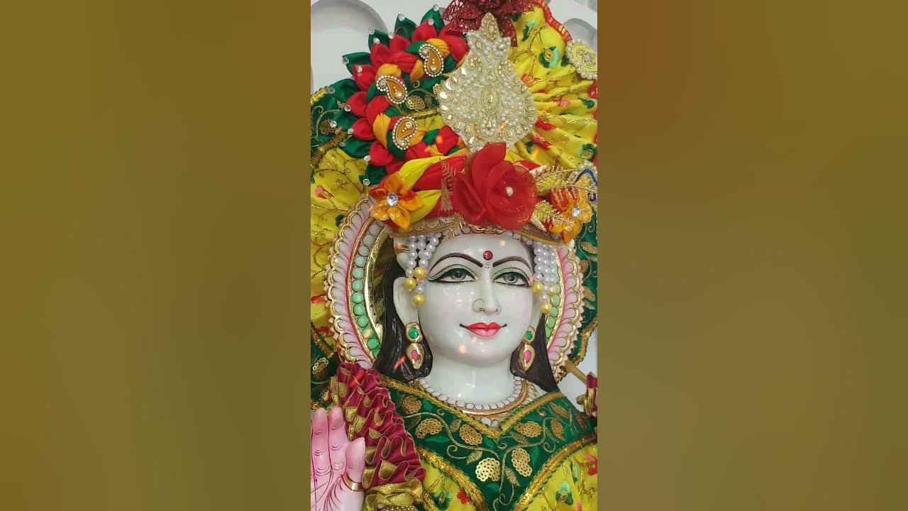 ari pakdo ri brij naar kanhaiya holi khelan aayo hai
