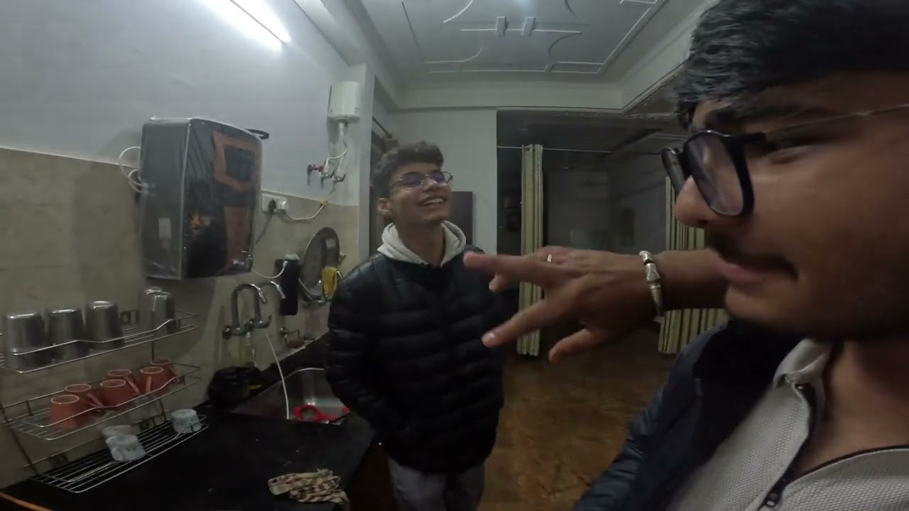 Maggi in the Rain 🌧️🍜