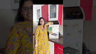 Philips Viva Collection Hd4938/01 2100-Watt Glass Induction Cooktop review and unboxing link below