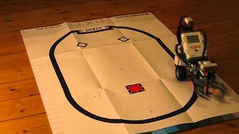 Robot Lego Mindstorms NXT TriBot line follower