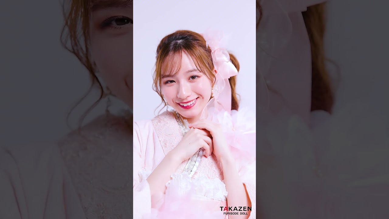 ヘップバーンchouchou 白/オールホワイト かわいい シフォンのお花付き