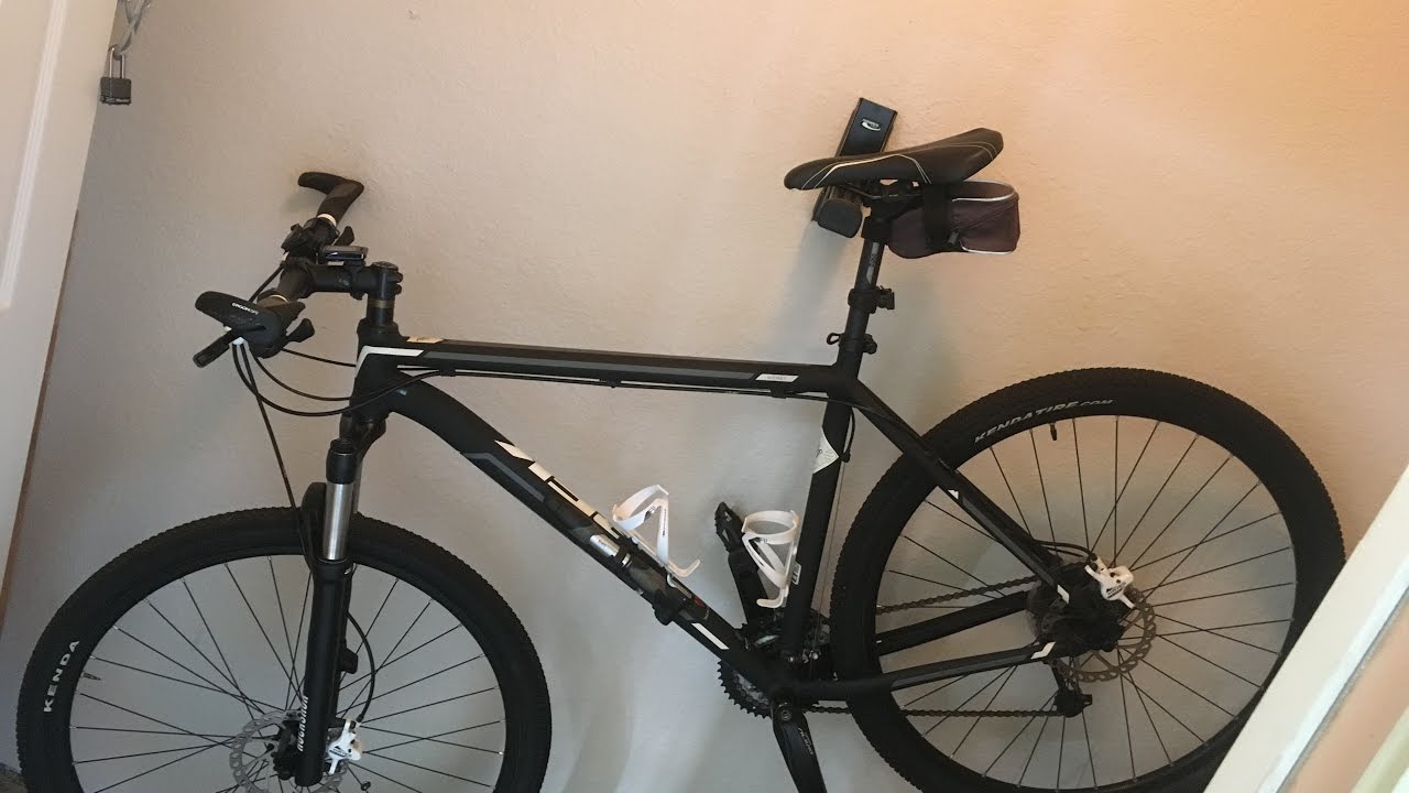 Velo Wall Rack - Feedback Sports