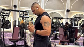 Full upper body circuit for intermediate advanced and beginner on the machine 