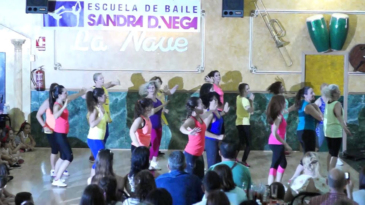 Fin de curso 2015. Zumba grupo lunes y miércoles 17:30 y 18:30 academia google